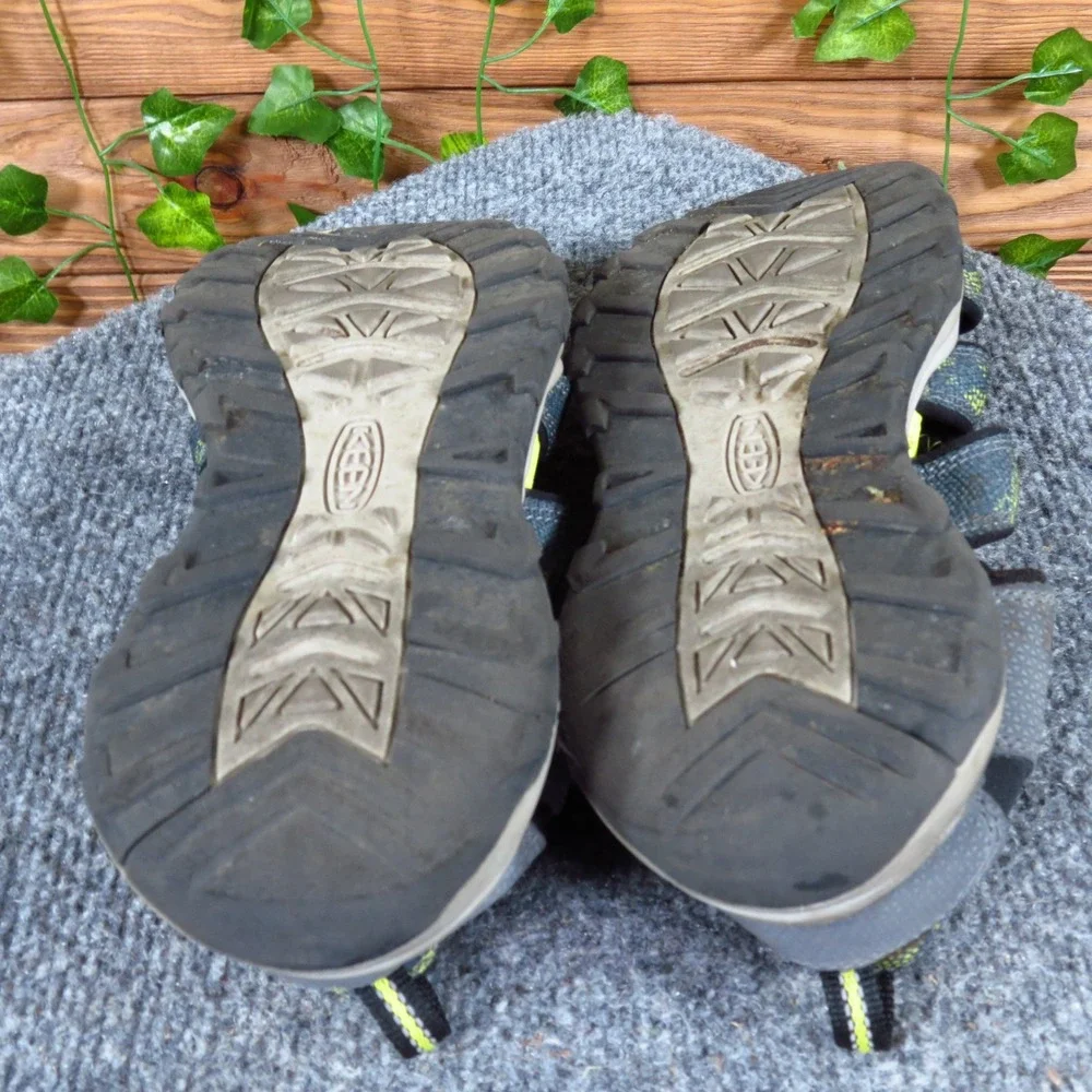 KEEN‎ Newport Neo H2 Kids Size 5 Gray Green Sport Sandals Water Trail